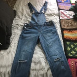 Overalls with detachable bib